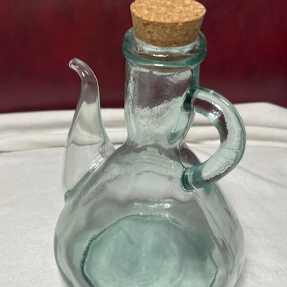 VTG Light Green Glass Pouring Bottle/Cruet for Oil or Vinegar w/Cork Stopper - Picture 4 of 11